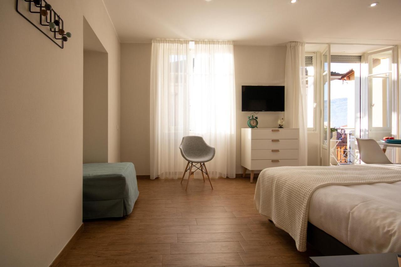 Aqualago Casa Vacanze Apartment D Verbania Ngoại thất bức ảnh